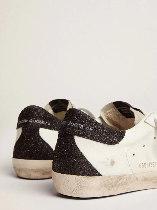 Super-Star femme en cuir nappa avec étoile à paillettes dorées et contrefort à paillettes noires